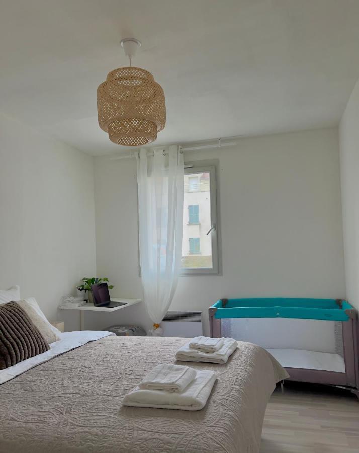 La Voulzie Appartement - Proche Centre Avec Parking Prive Provins Ngoại thất bức ảnh